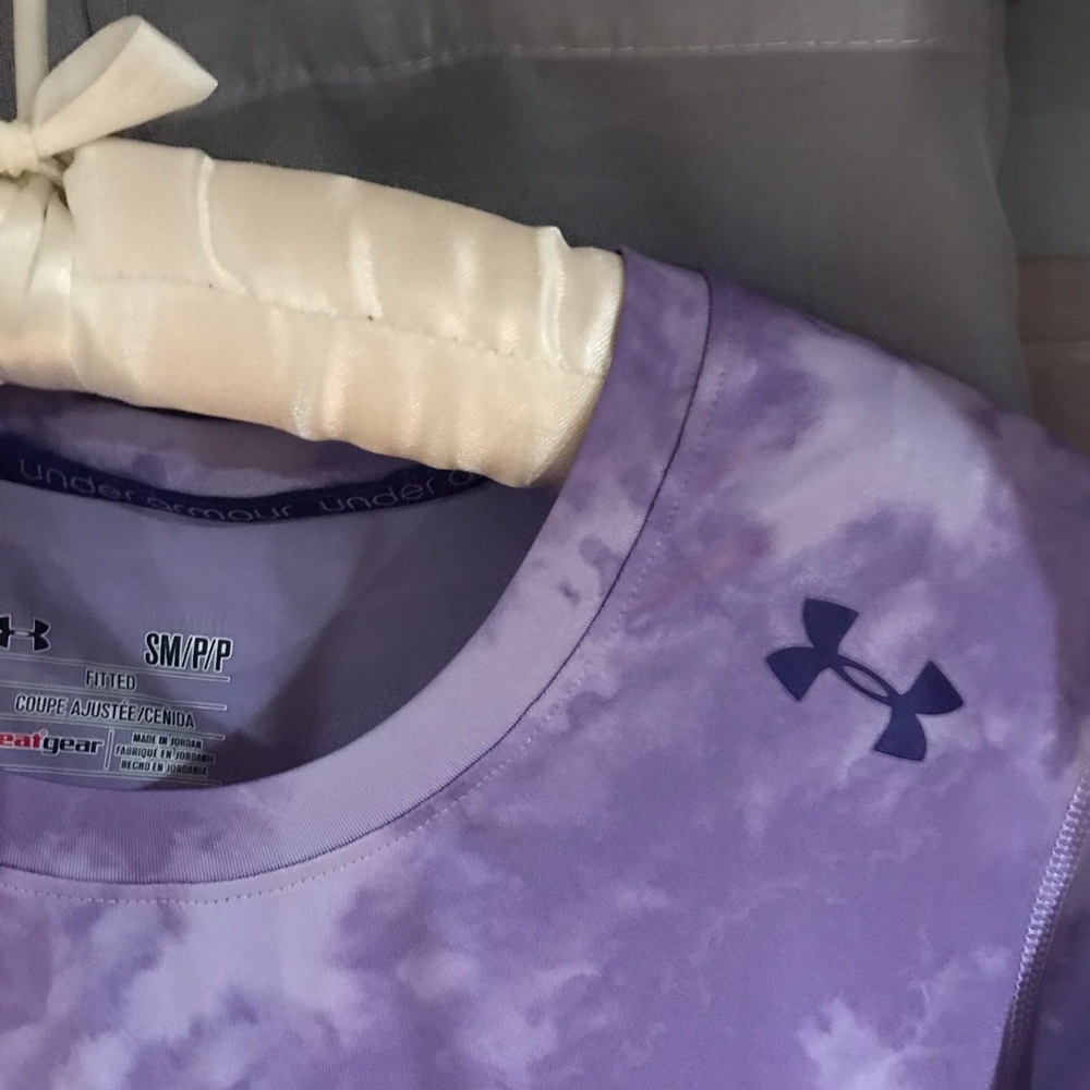 Under armour work out shirt